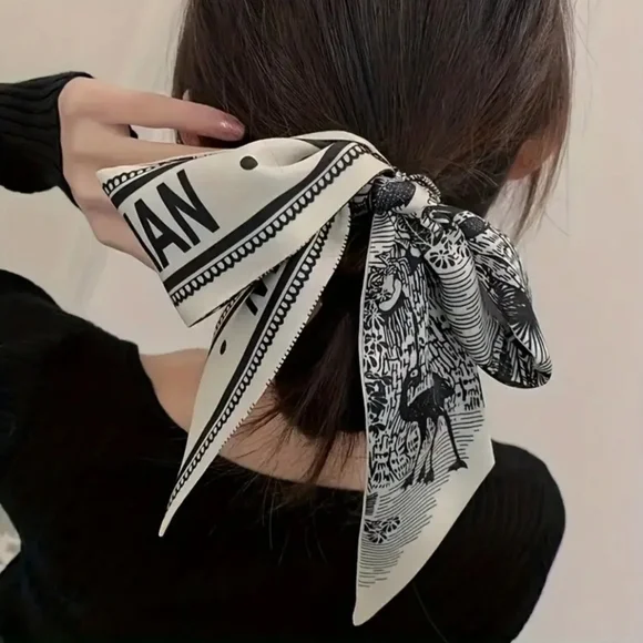 4pcs. Satin Printed Twillys/Scarves - Picture 4 of 6